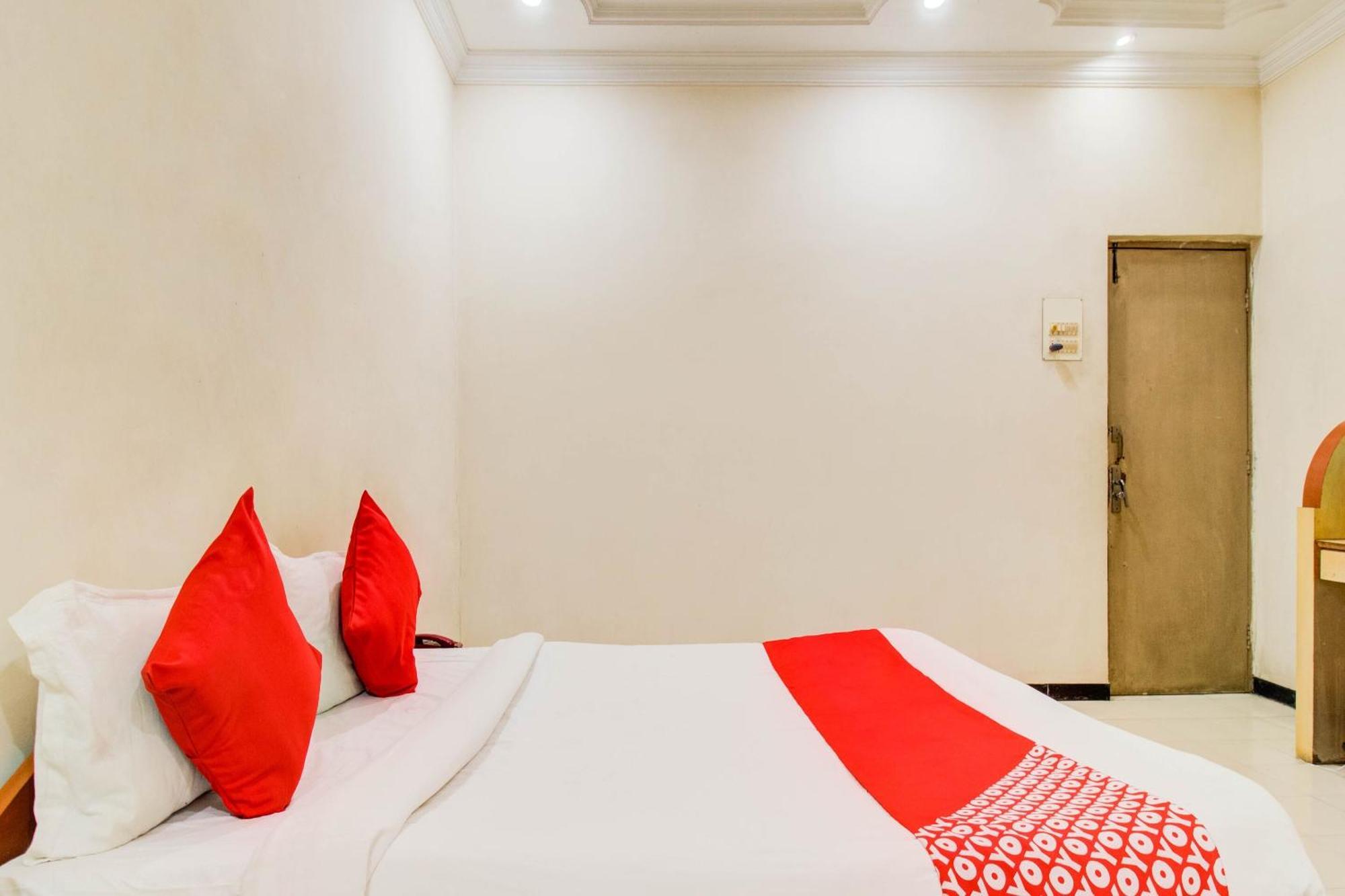 Hotel O Sri Jai Palace Nashik Extérieur photo